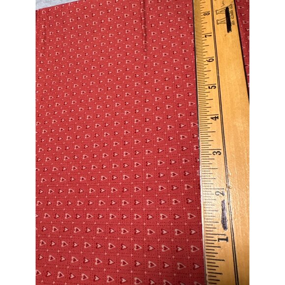 Christmas Fun Red Heart Fabric 1/2 yard x 44" Lecien Lynette Anderson Designs Ma - Picture 4 of 5